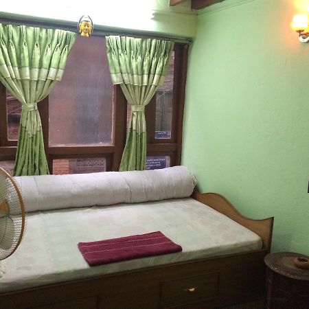 Ajima Guest House Bhatgoan Buitenkant foto