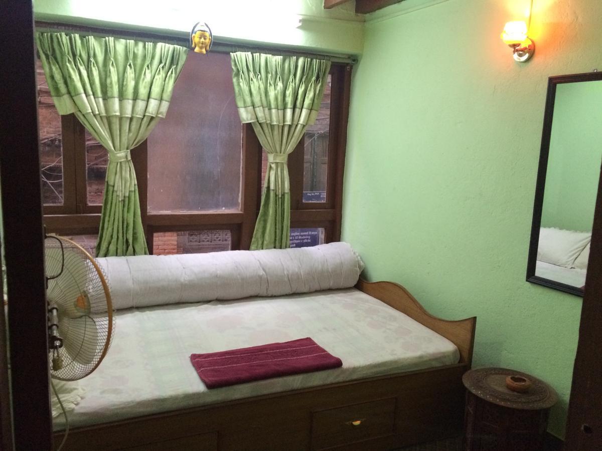 Ajima Guest House Bhatgoan Buitenkant foto