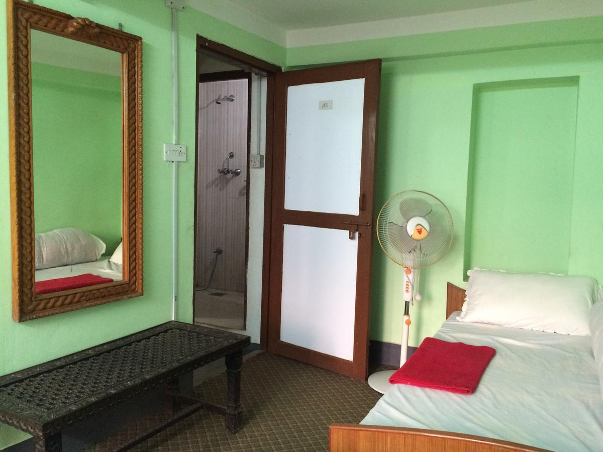 Ajima Guest House Bhatgoan Buitenkant foto